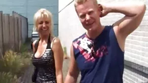 Akcja masażu ciała sex polskie filmy erotyczne z piękną Zoe Rae z Tug Pass