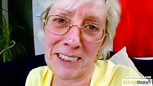 On The polskie darmowe sex filmiki Poker Table bang z niesamowitą Lady Bug i Maricą Chanelle z Sexy Hub